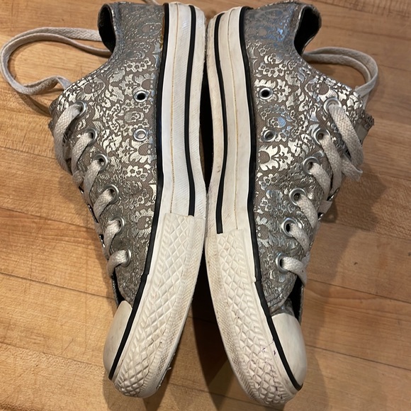 Rare Converse All Star Silver Skull Women’s Size 7 - Picture 8 of 15